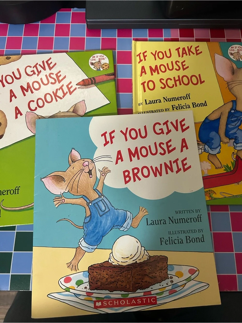 If you give a mouse a cookie hardcover set Laura Numeroff Books